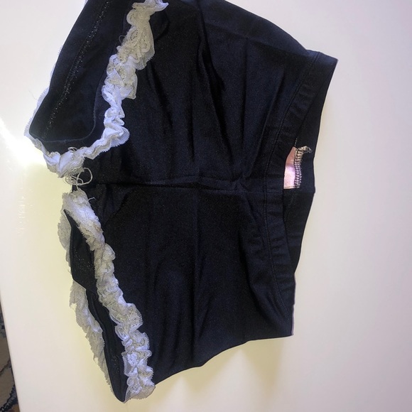 Booty shorts - Picture 1 of 1